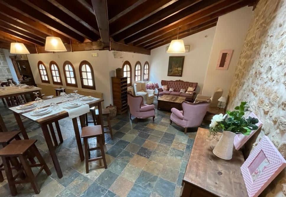 Posada Torre Palacio La Taxuela Villanueva la Lastra Εξωτερικό φωτογραφία