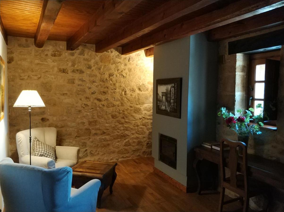 Posada Torre Palacio La Taxuela Villanueva la Lastra Εξωτερικό φωτογραφία