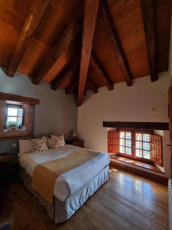 Posada Torre Palacio La Taxuela Villanueva la Lastra Εξωτερικό φωτογραφία