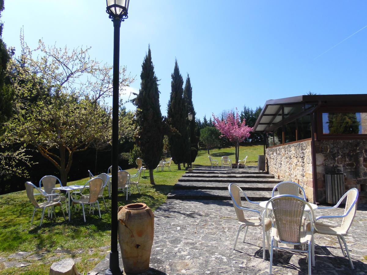 Posada Torre Palacio La Taxuela Villanueva la Lastra Εξωτερικό φωτογραφία