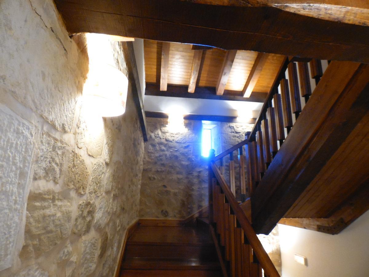 Posada Torre Palacio La Taxuela Villanueva la Lastra Εξωτερικό φωτογραφία